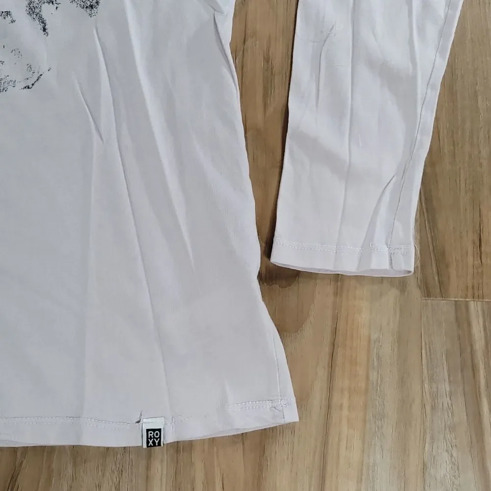 Roxy sleeve 23